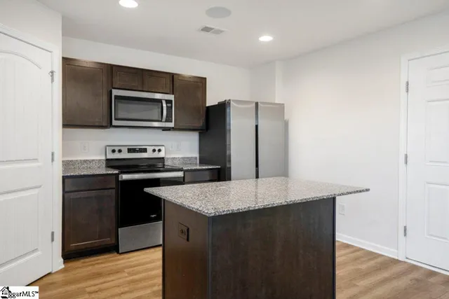 $259,900 | 422 Seaborn Circle, Pendleton, SC 29670