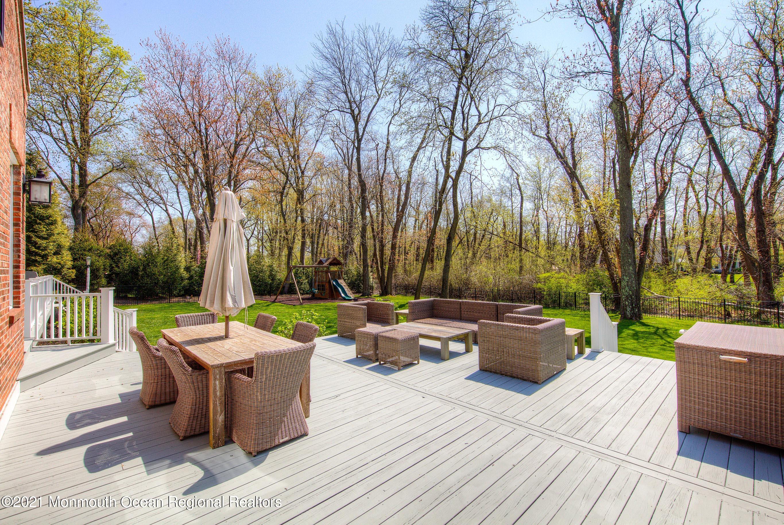 127 Rumson Road Rumson, NJ 07760 - Photo 95 of 103 127RumsonExteriorOnline-30