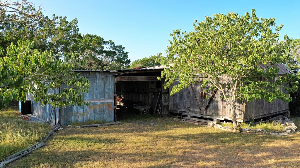 134 White Pearl Road Hunt, TX 78024 - Photo 33 of 40 a view of a backyard