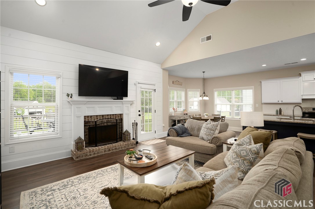 255 Solihull Lane Athens, GA 30605 - Photo 5 of 40 Gallery Image 5