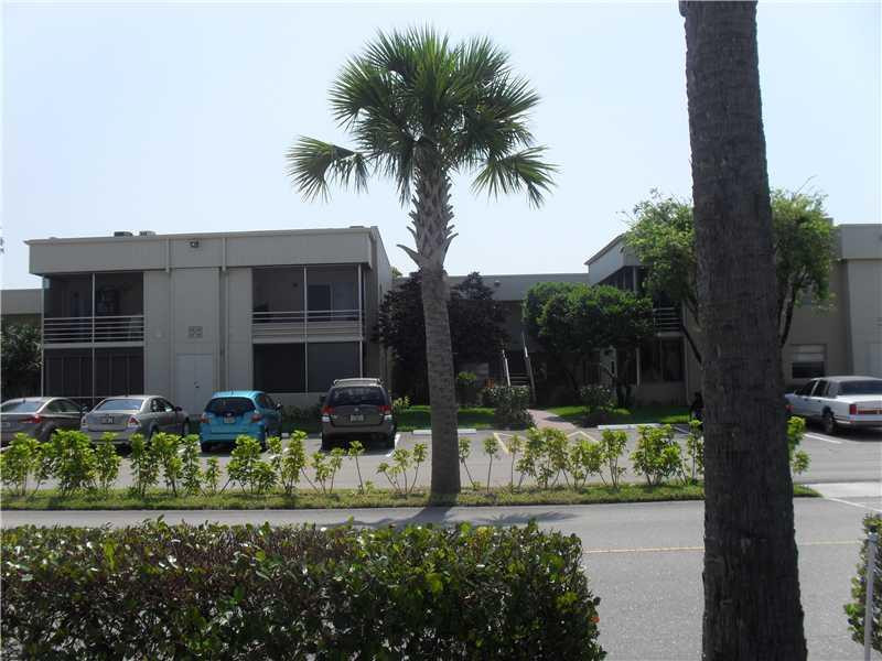 415 Monaco Way, Unit 415 Delray Beach, FL 33446 - Photo 1 of 8 Exterior Front
