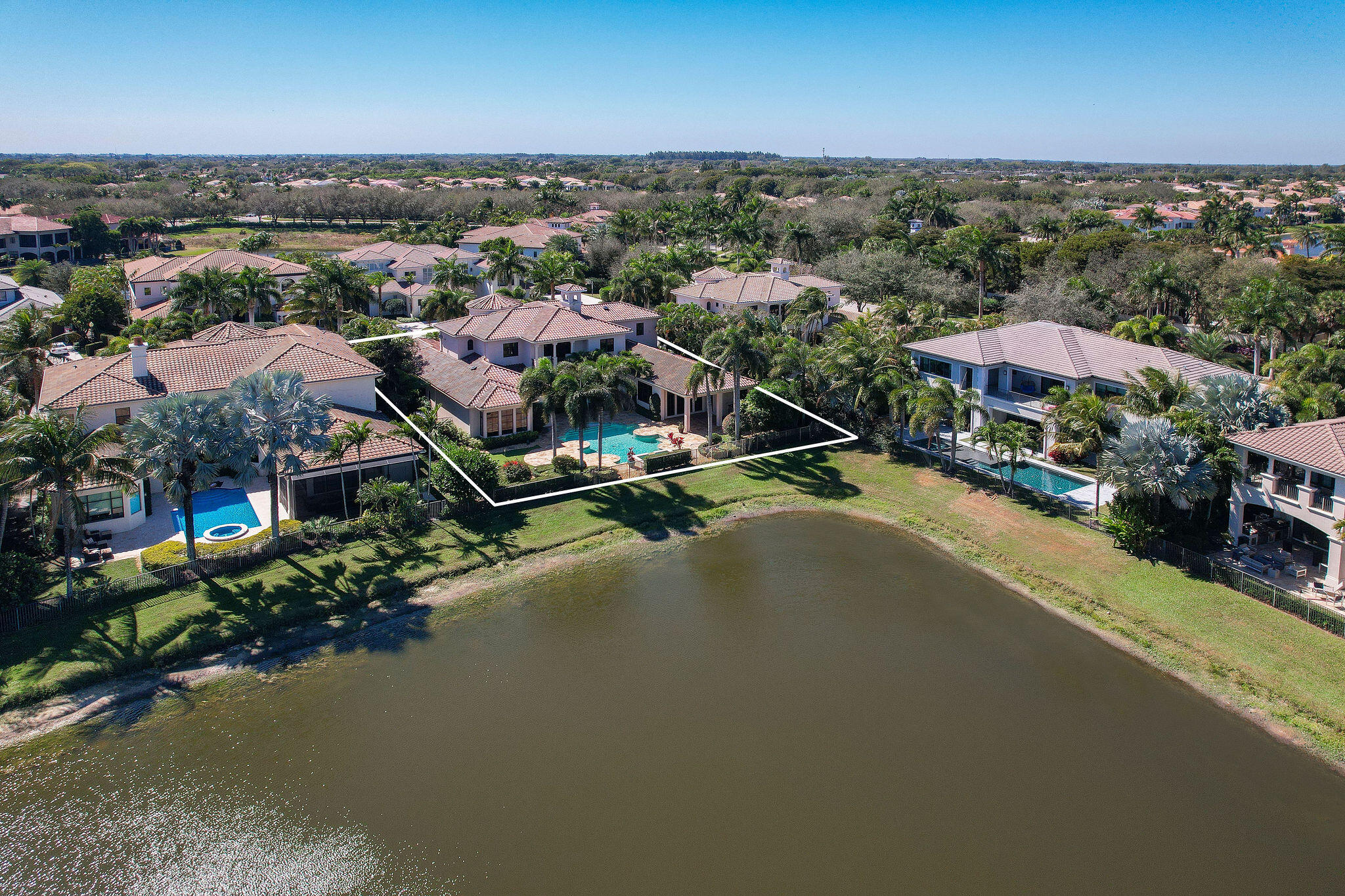 9253 Este Lago Way Boca Raton, FL 33496 - Photo 10 of 83 3__9253_Este_Lago_dr_Boca_raton_FL_photo