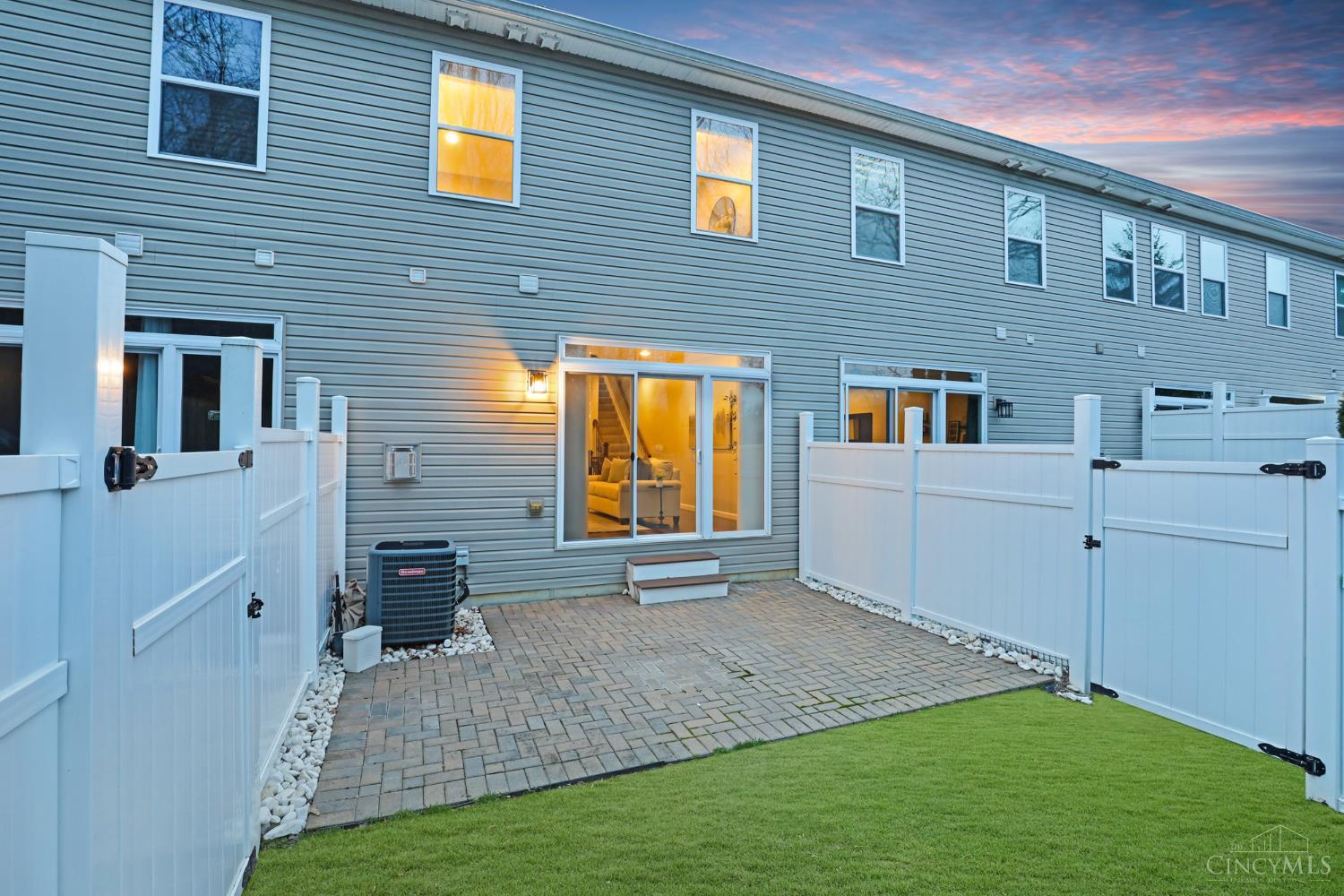 3655 Brotherton Road Cincinnati, OH 45209 - Photo 19 of 52