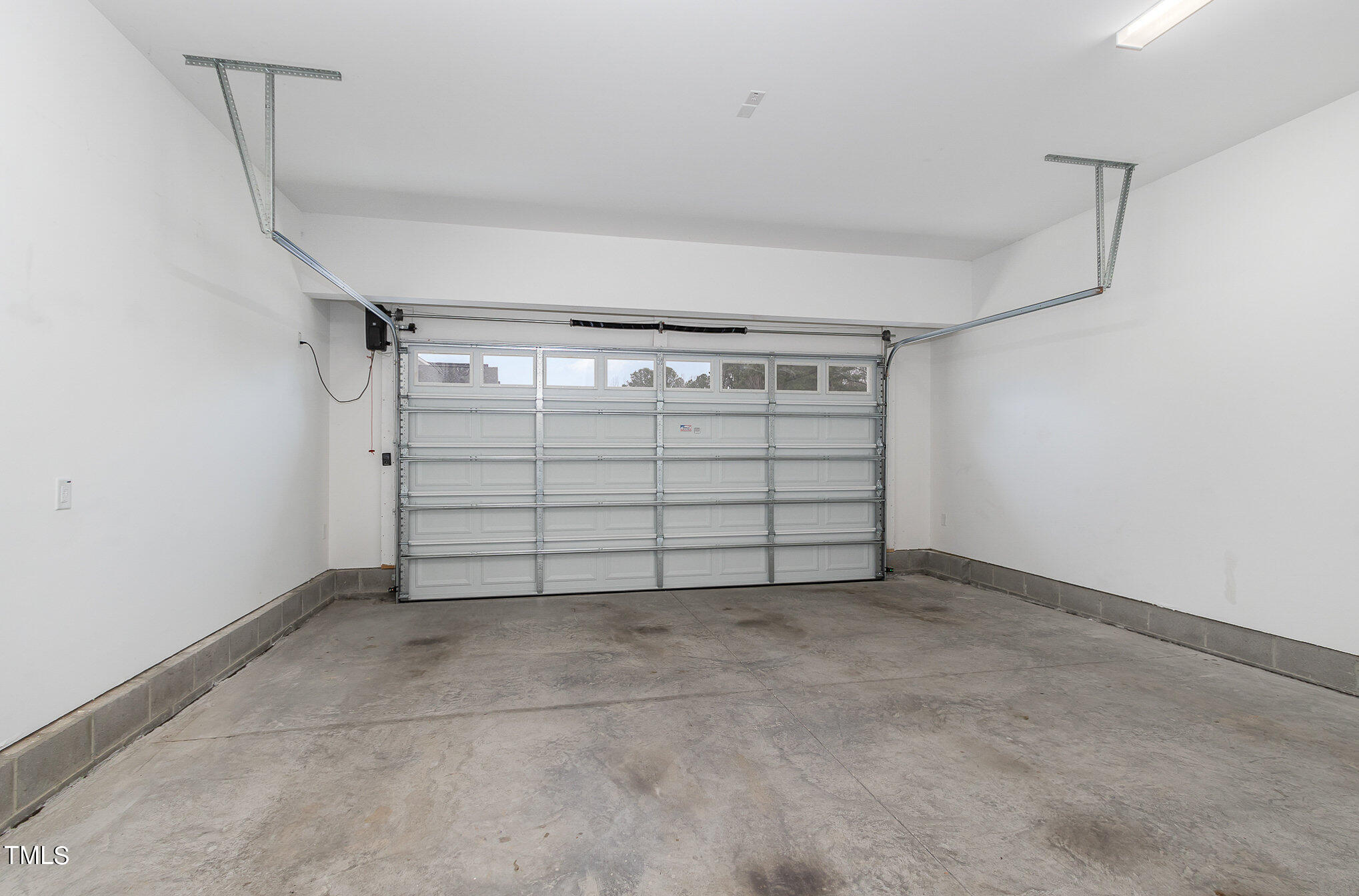 1901 Custom Lane Apex, NC 27502 - Photo 31 of 32 033_img_6034-edit