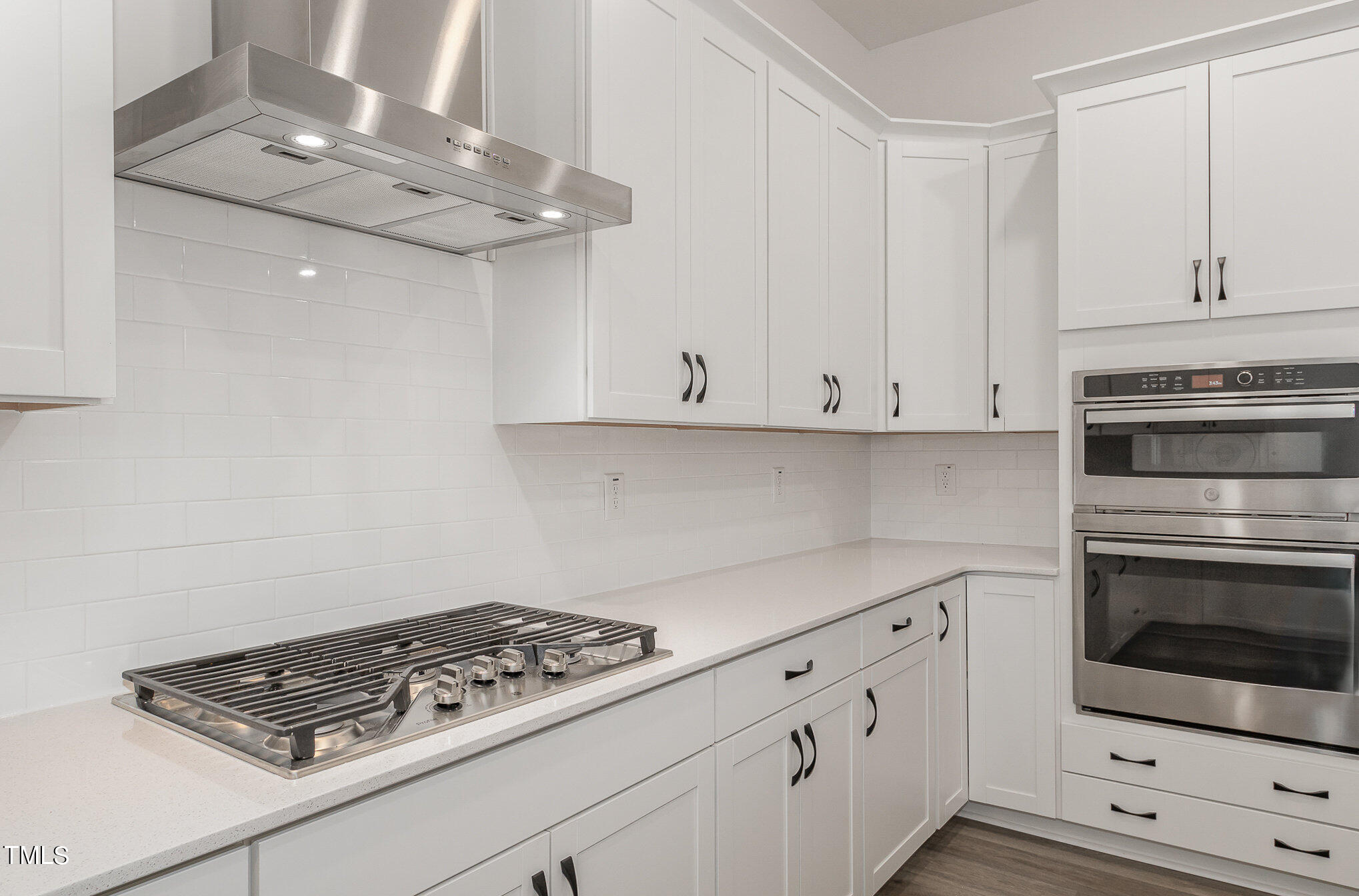 1901 Custom Lane Apex, NC 27502 - Photo 5 of 32 028_img_6021-edit