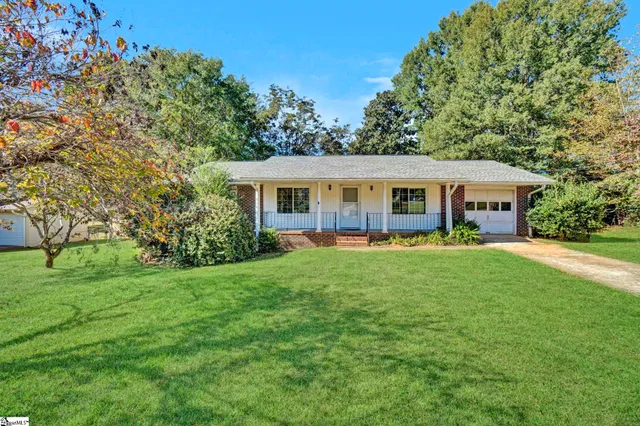 $199,900 | 104 Mitchell Street, Laurens, SC 29360