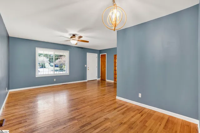 $199,900 | 104 Mitchell Street, Laurens, SC 29360