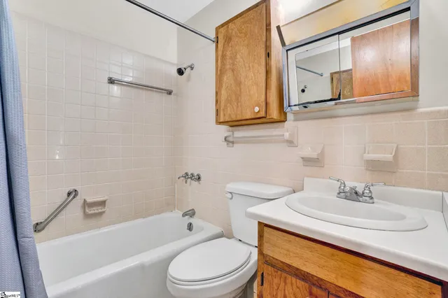 $199,900 | 104 Mitchell Street, Laurens, SC 29360