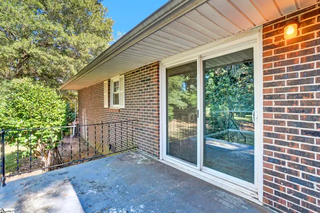 $199,900 | 104 Mitchell Street, Laurens, SC 29360