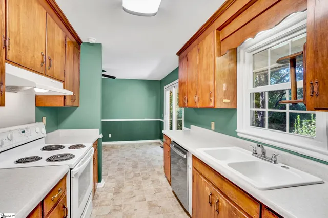 $199,900 | 104 Mitchell Street, Laurens, SC 29360