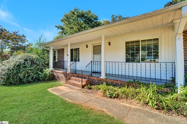 $199,900 | 104 Mitchell Street, Laurens, SC 29360