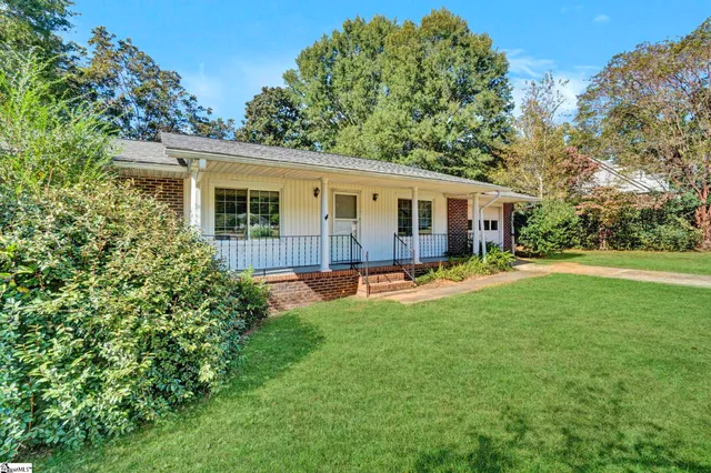 $199,900 | 104 Mitchell Street, Laurens, SC 29360