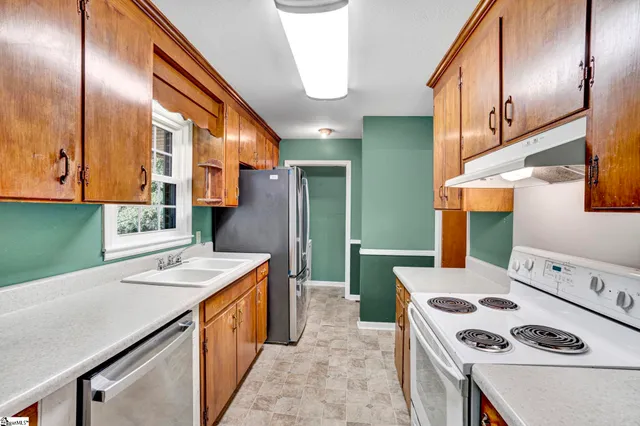 $199,900 | 104 Mitchell Street, Laurens, SC 29360