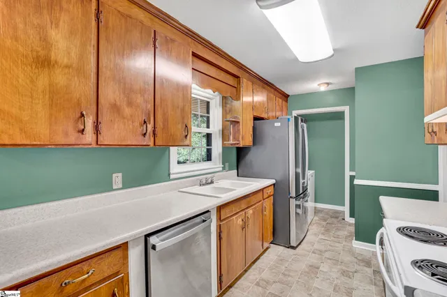 $199,900 | 104 Mitchell Street, Laurens, SC 29360