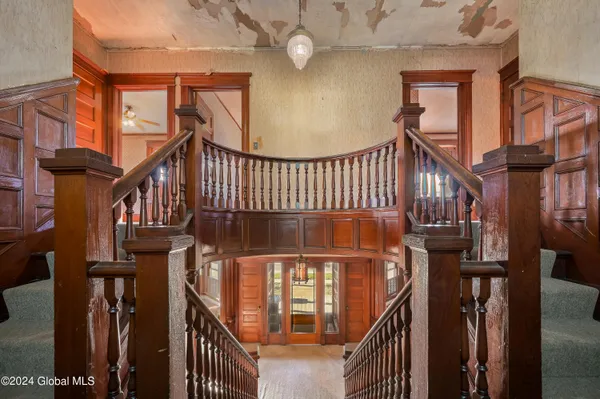 $249,900 | 616 East Main Street, Cobleskill, NY 12043