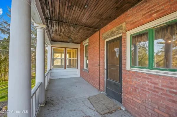 $249,900 | 616 East Main Street, Cobleskill, NY 12043