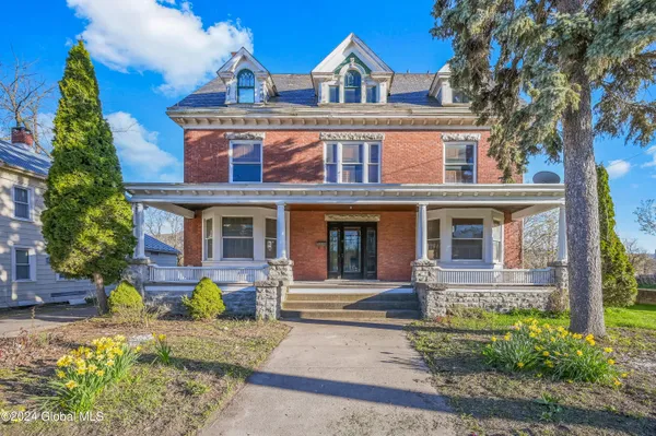 $249,900 | 616 East Main Street, Cobleskill, NY 12043