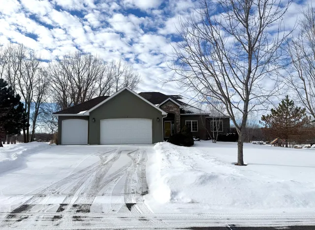 $425,000 | 350 Trailstone Drive, Cokato, MN 55321