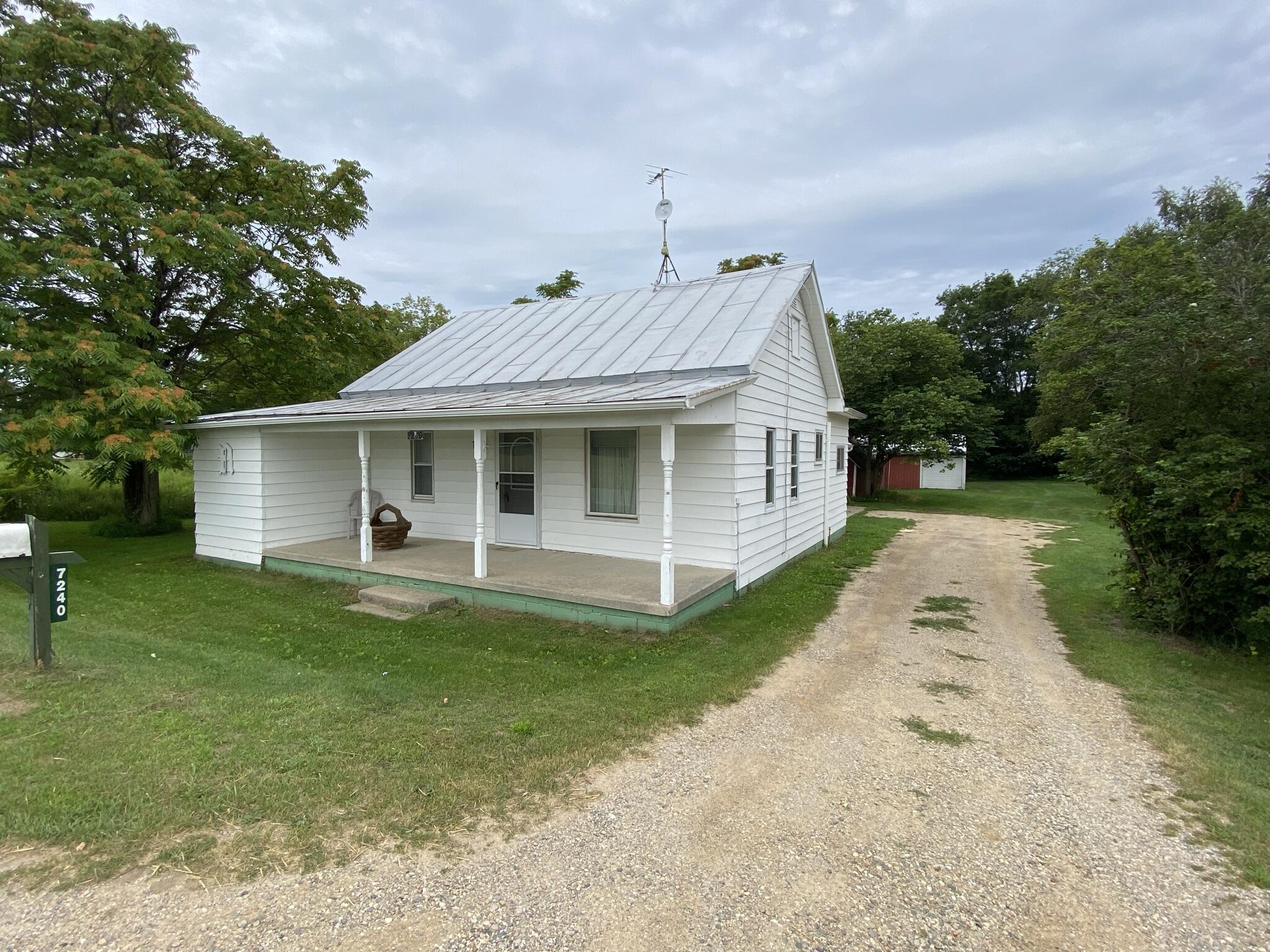 7240 Crystal Road Carson City, MI 48811 - Photo 1 of 20 7240 S. Crystal Rd.