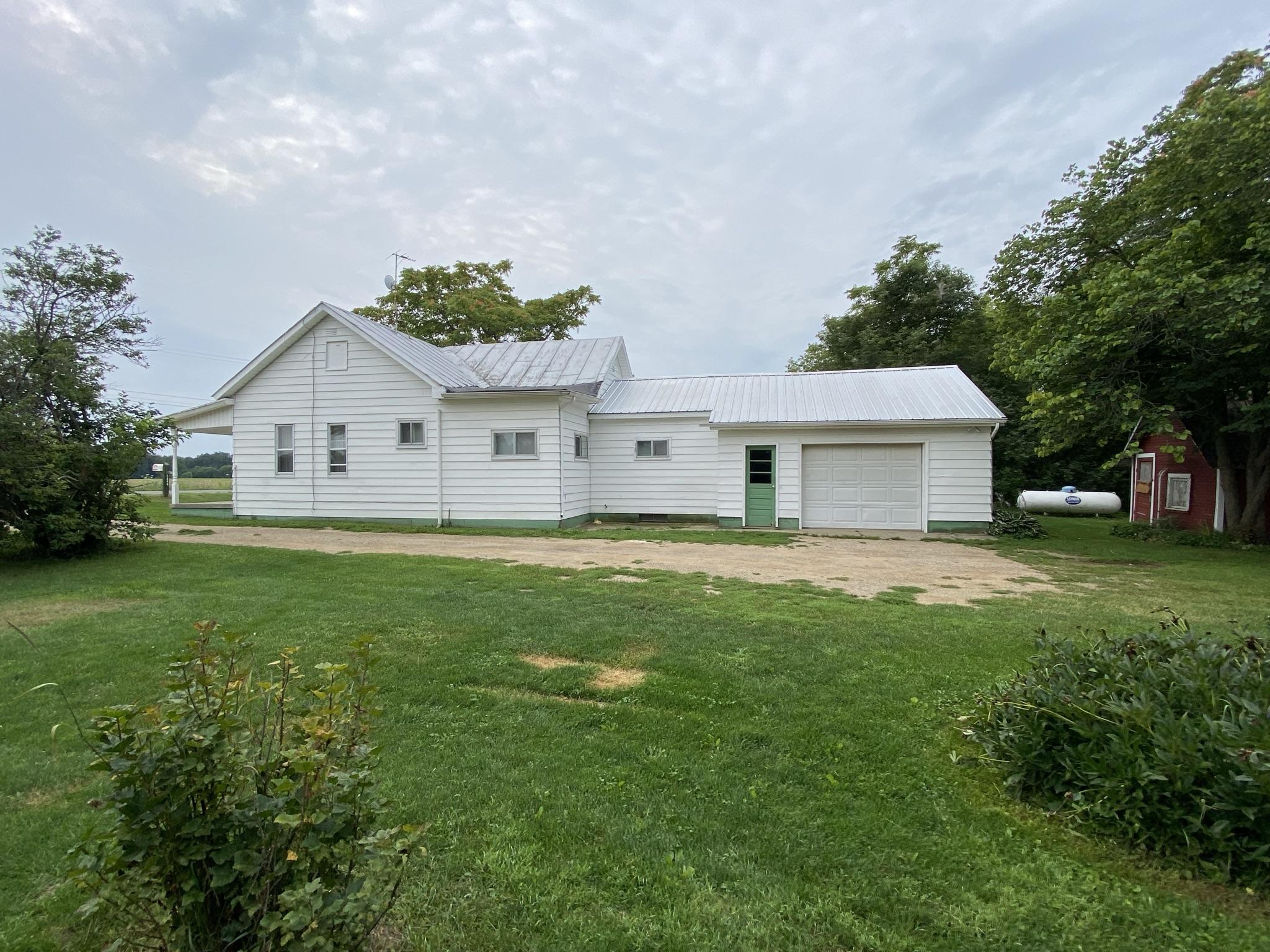 7240 Crystal Road Carson City, MI 48811 - Photo 18 of 20 North Side of Home