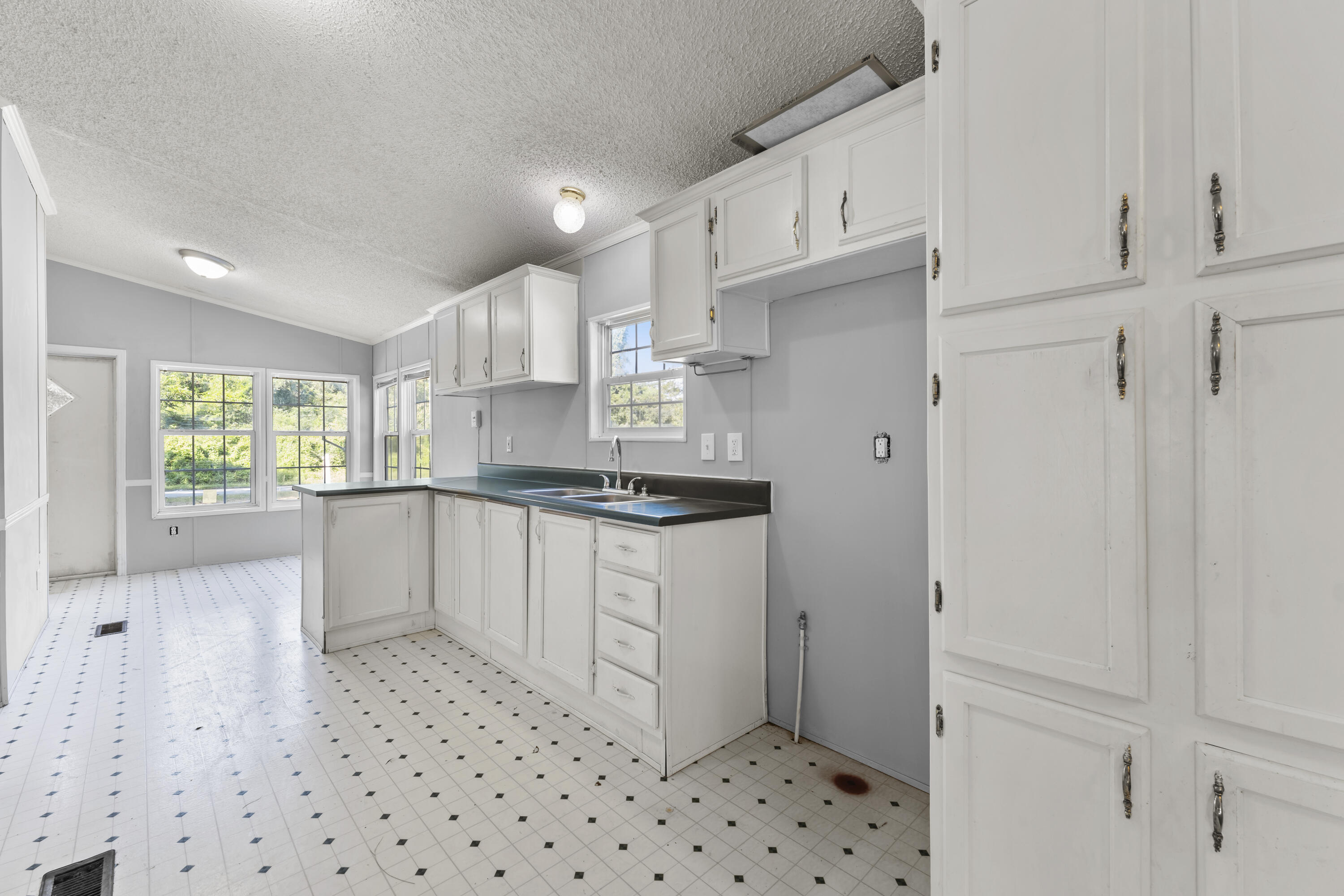 335 Hudson Road St. George, SC 29477 - Photo 21 of 36 P1070259