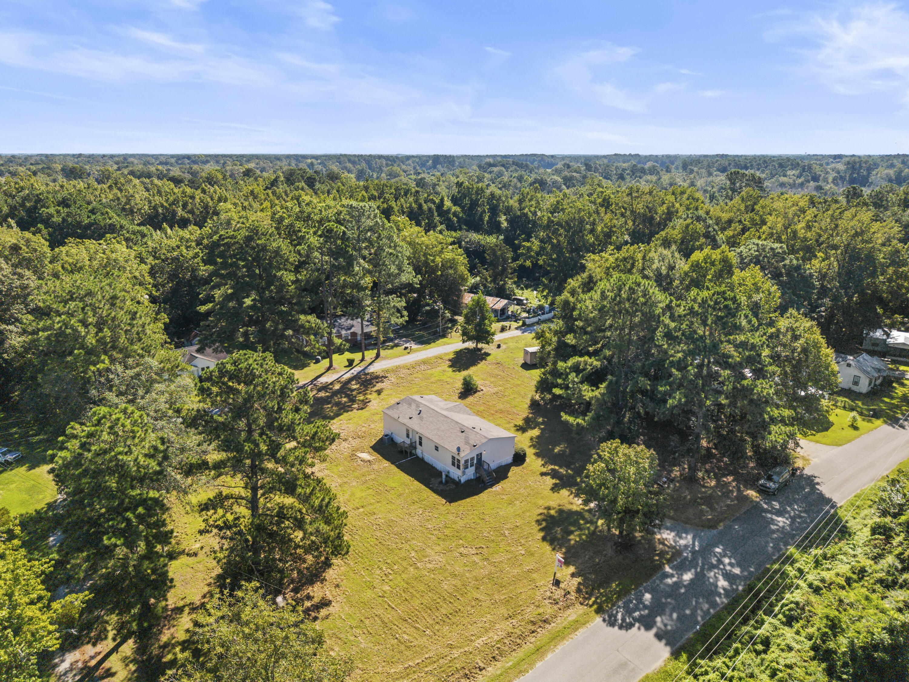 335 Hudson Road St. George, SC 29477 - Photo 6 of 36 DJI_20250902101621_0087_D