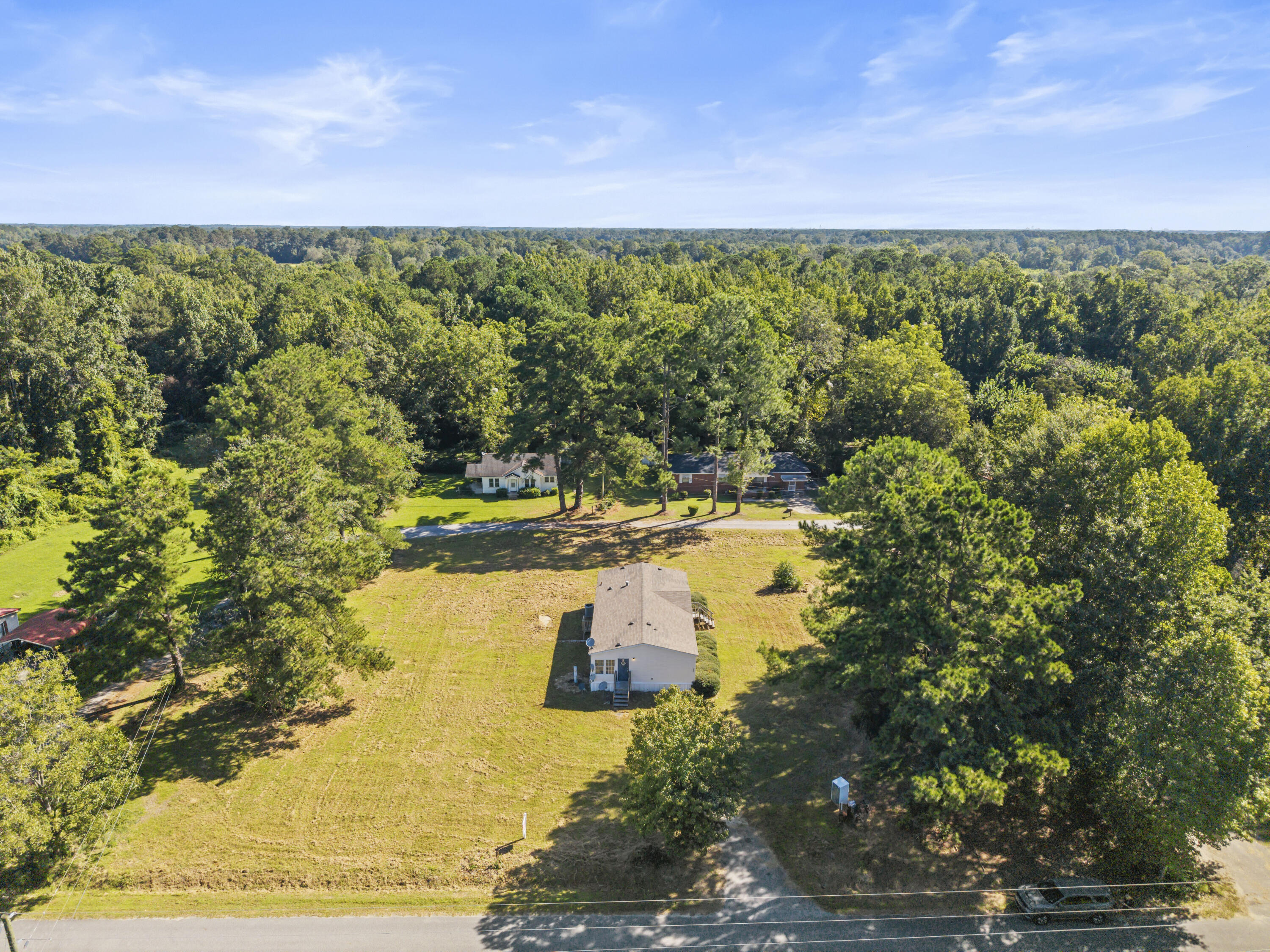 335 Hudson Road St. George, SC 29477 - Photo 7 of 36 DJI_20250902101641_0088_D