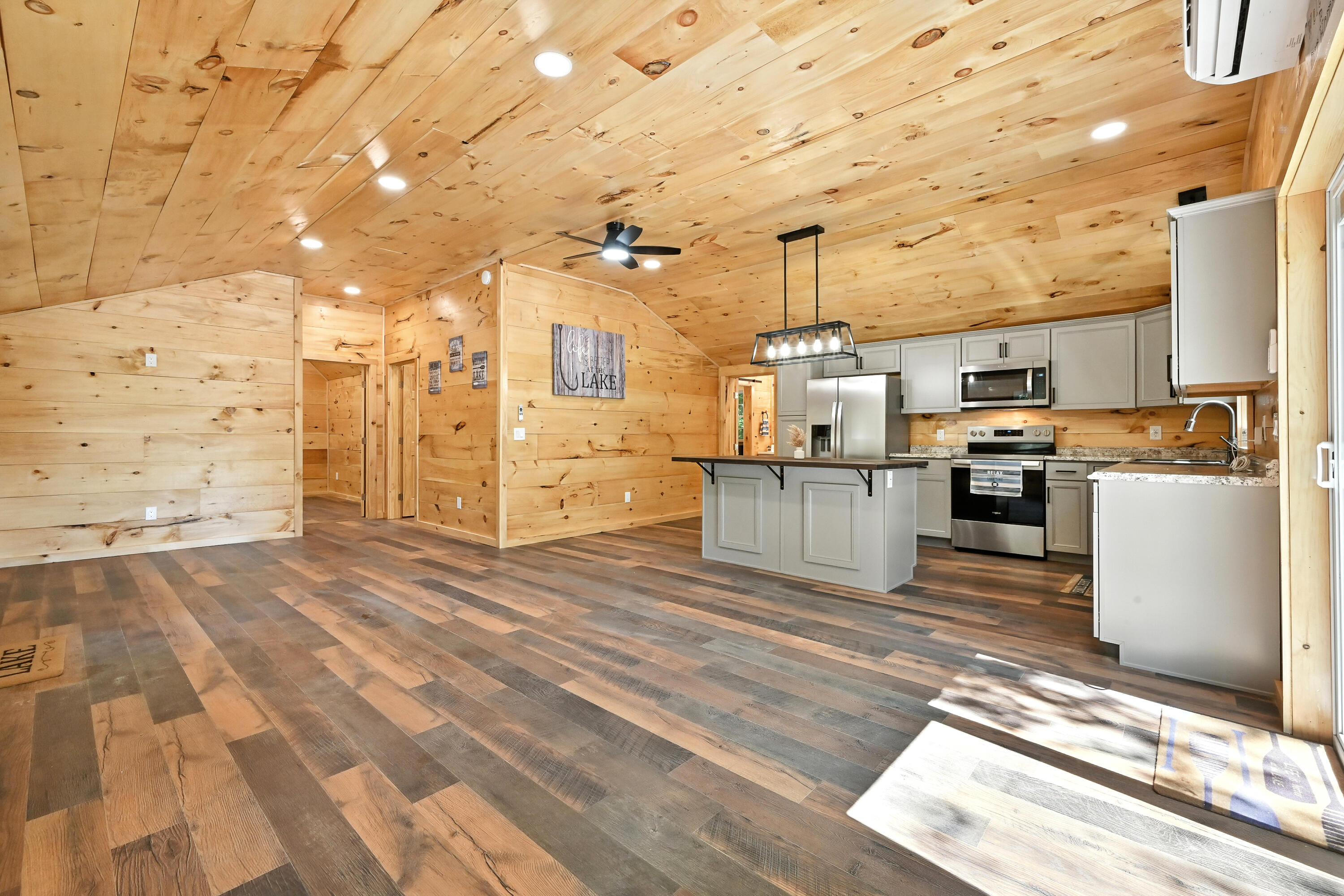 82 Sunflower Lane Sidney, ME 04330 - Photo 20 of 35 Living area2