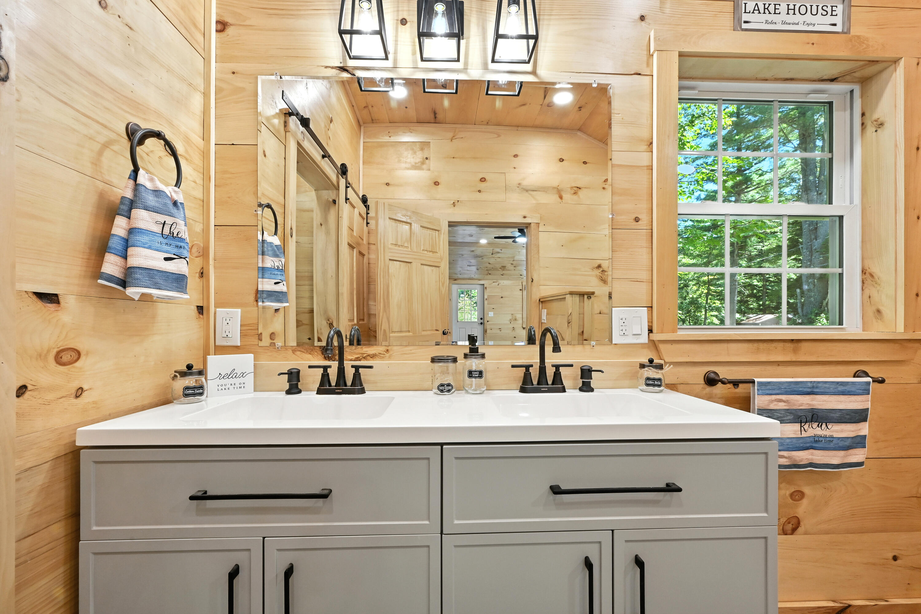 82 Sunflower Lane Sidney, ME 04330 - Photo 26 of 35 Bathroom