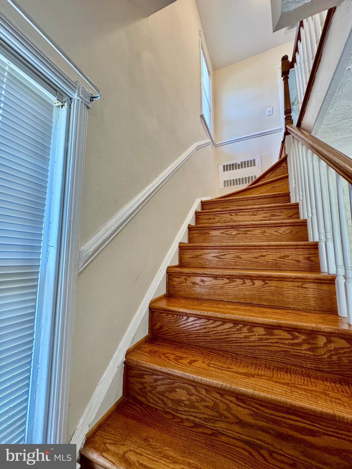 3913 Loch Raven Boulevard Baltimore, MD 21218 - Photo 16 of 38 a view of entryway