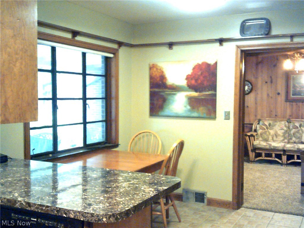 296 South Miller Road Akron, OH 44333 - Photo 10 of 25