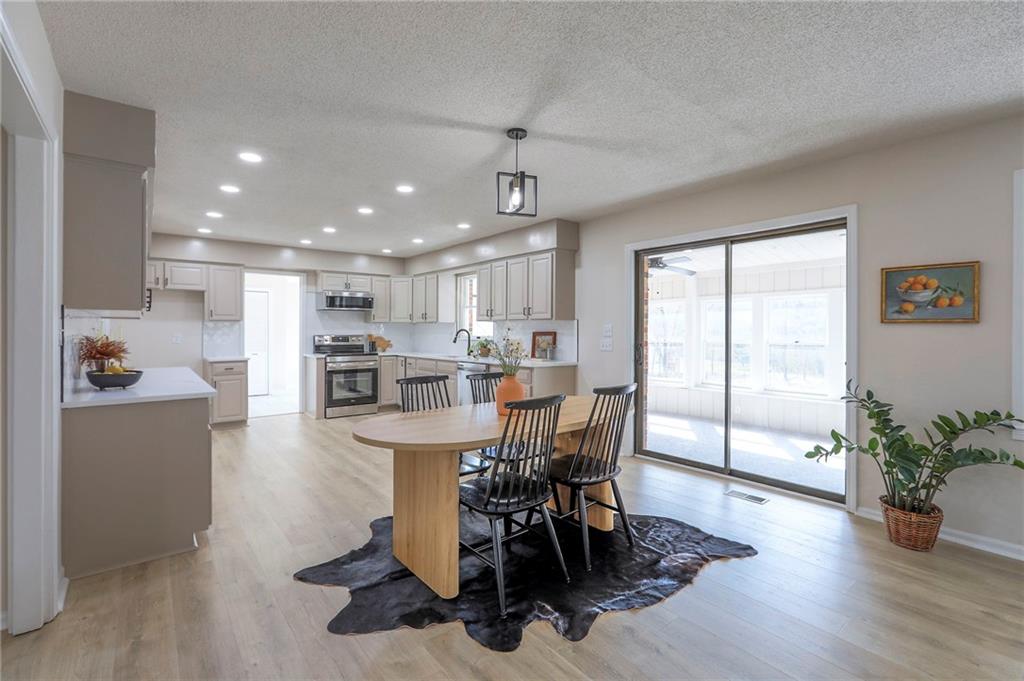 907 South State Rte J Peculiar, MO 64078 - Photo 18 of 78