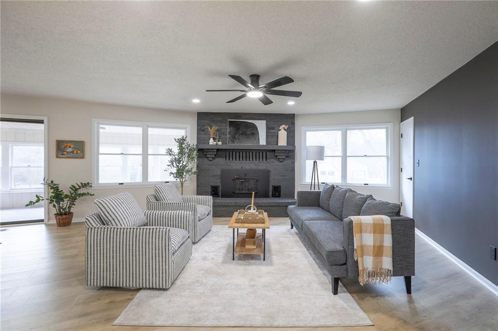 907 South State Rte J Peculiar, MO 64078 - Photo 30 of 78