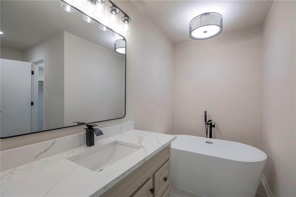 907 South State Rte J Peculiar, MO 64078 - Photo 46 of 78