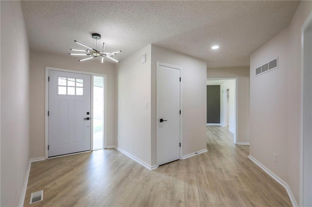 907 South State Rte J Peculiar, MO 64078 - Photo 7 of 78