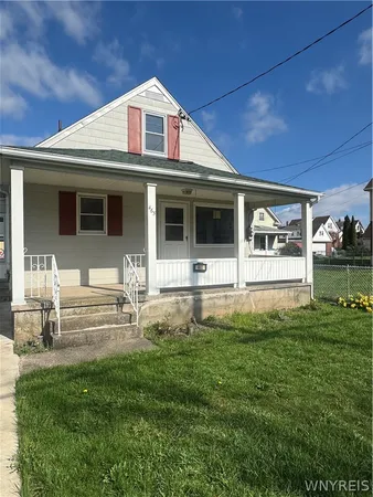$165,000 | 465 18th Street, Niagara Falls, NY 14303