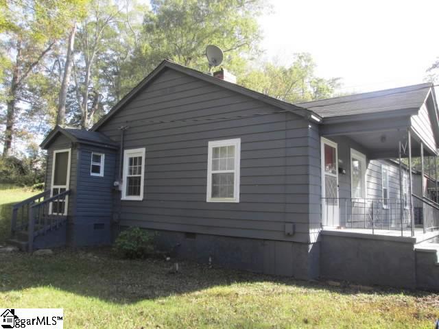 1008 Elizabeth Street Clinton, SC 29325 - Photo 3 of 13 Gallery Image 3