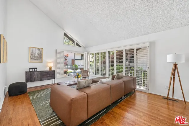 $1,860,000 | 2801 Woodwardia Drive, Los Angeles, CA 90077