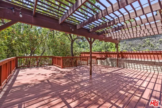 $1,860,000 | 2801 Woodwardia Drive, Los Angeles, CA 90077