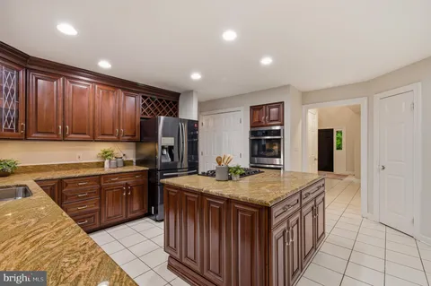 $975,000 | 10319 Bassett Hall Court, Ellicott City, MD 21042