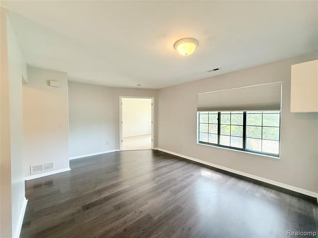 1550 Meadowside Drive, Unit 187 Rochester, MI 48307 - Photo 23 of 43