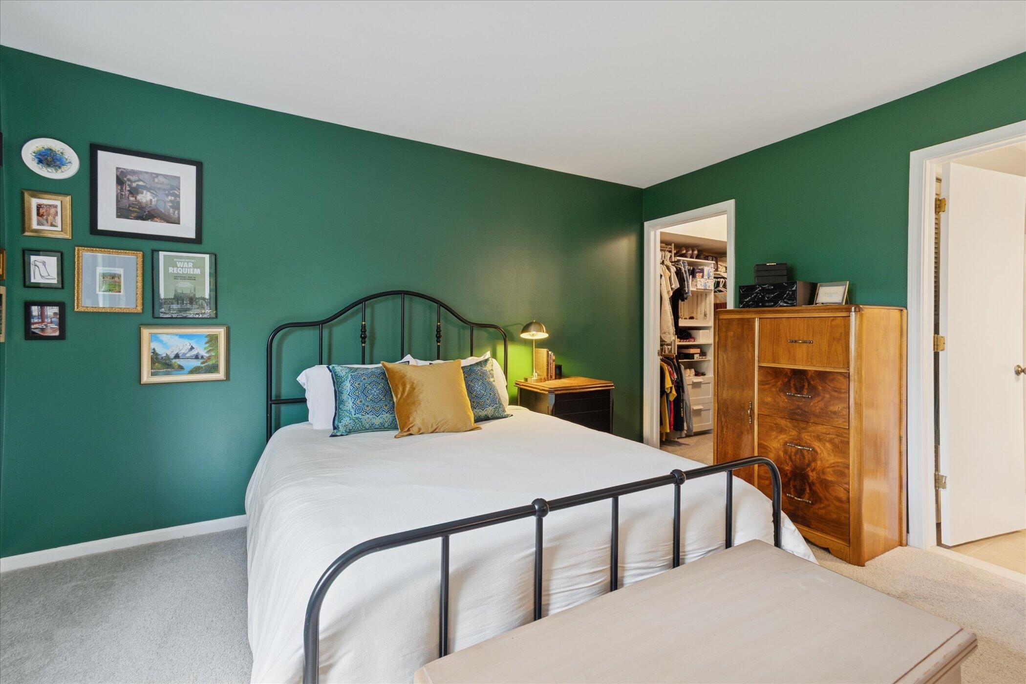 11827 Sycamore Road Plymouth, MI 48170 - Photo 17 of 34 30-11827-Sycamore-Rd-WindowStill