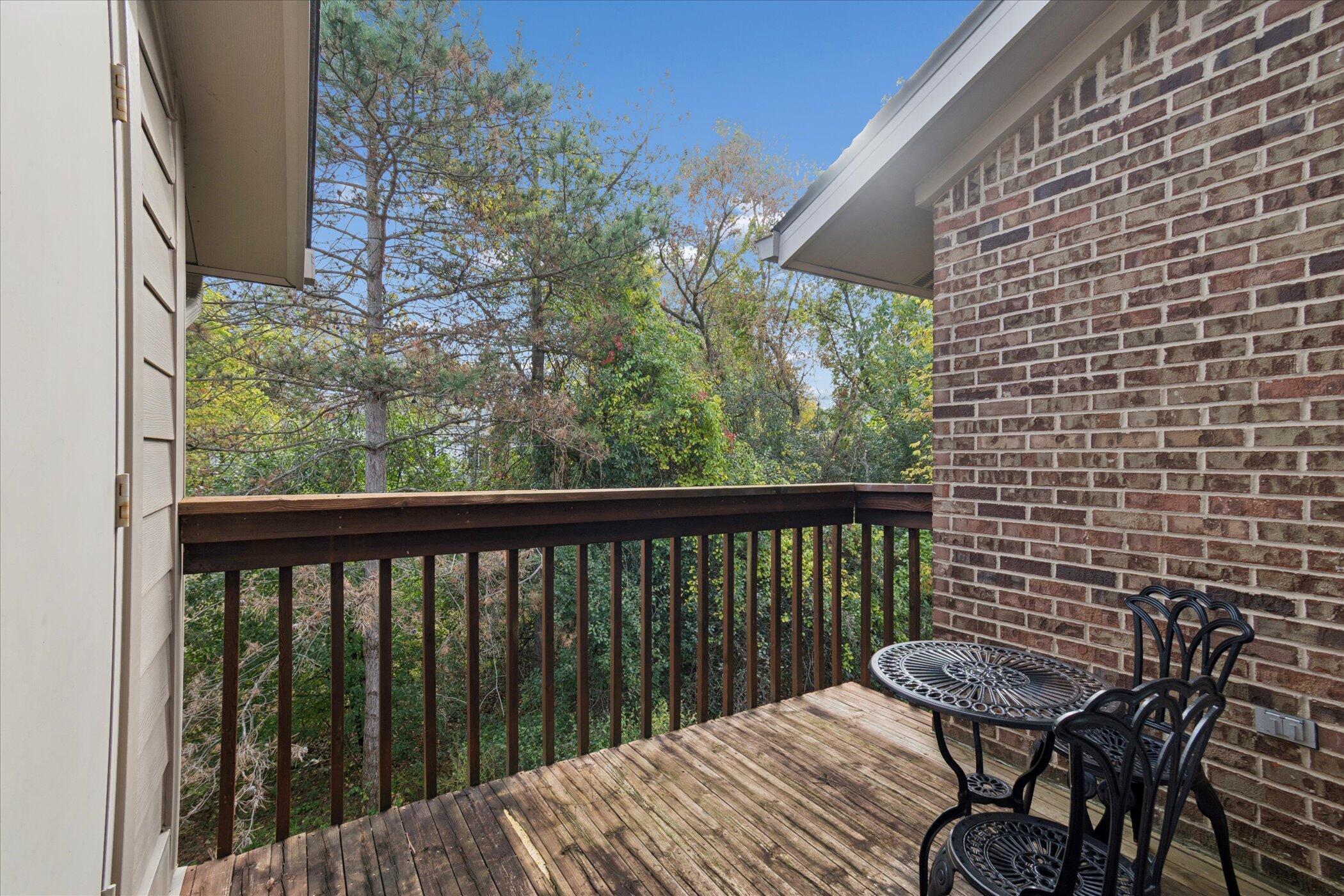 11827 Sycamore Road Plymouth, MI 48170 - Photo 29 of 34 35-11827-Sycamore-Rd-WindowStill