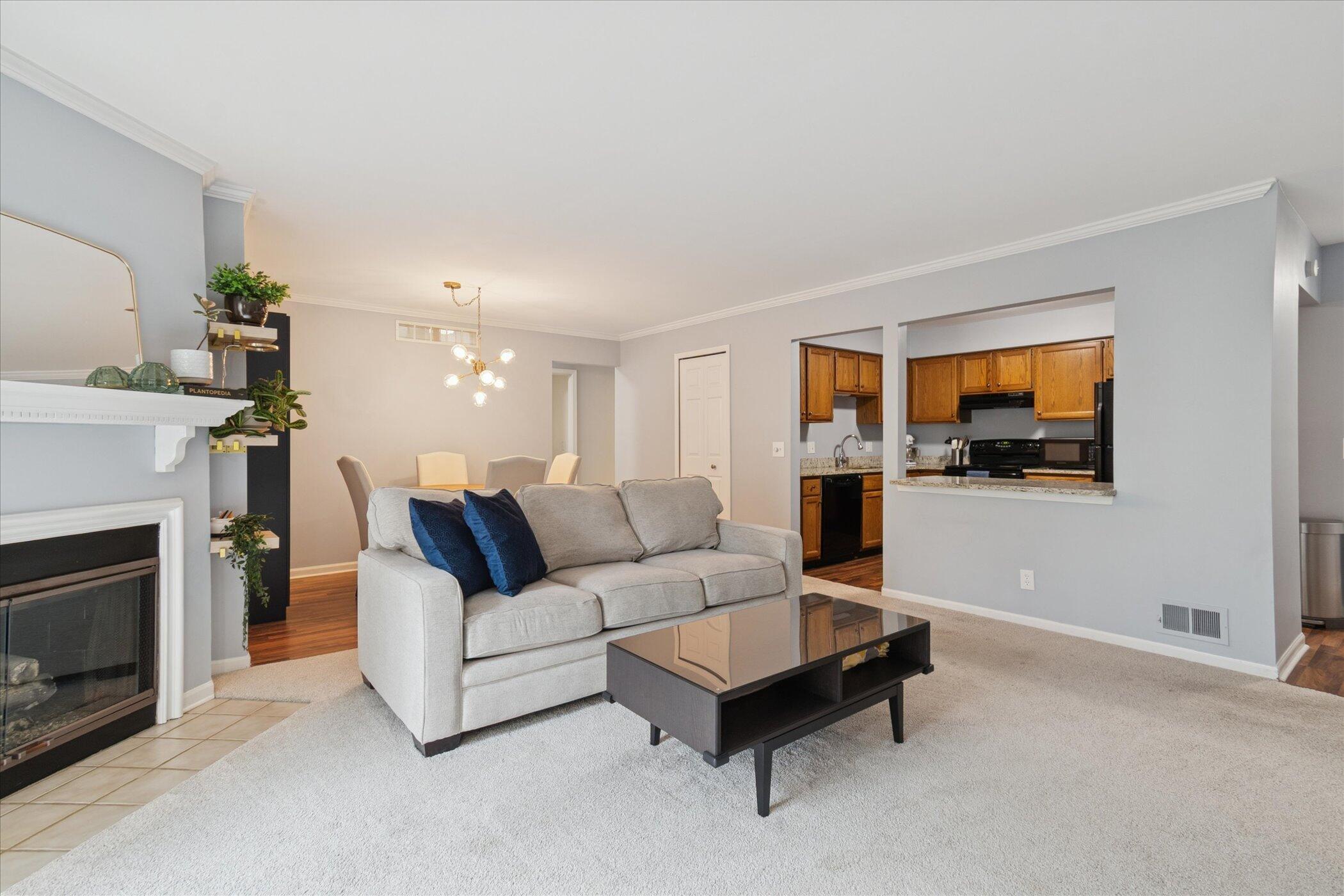 11827 Sycamore Road Plymouth, MI 48170 - Photo 8 of 34 08-11827-Sycamore-Rd-WindowStill