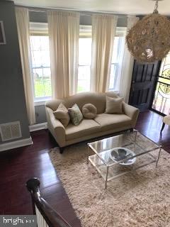 4801 Coleherne Road Baltimore, MD 21229 - Photo 5 of 51