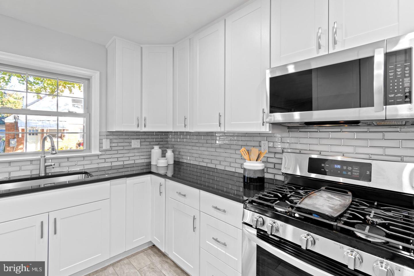 2903 Harrison Road Falls Church, VA 22042 - Photo 7 of 33