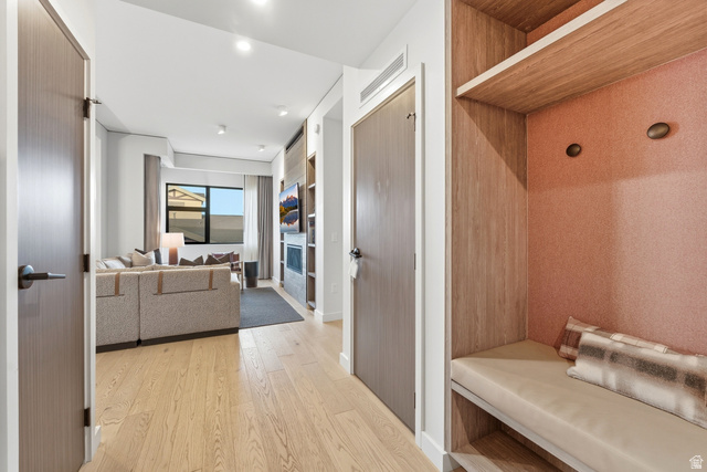 2417 West High Road, Unit 2411 Park City, UT 84098 - Photo 16 of 38