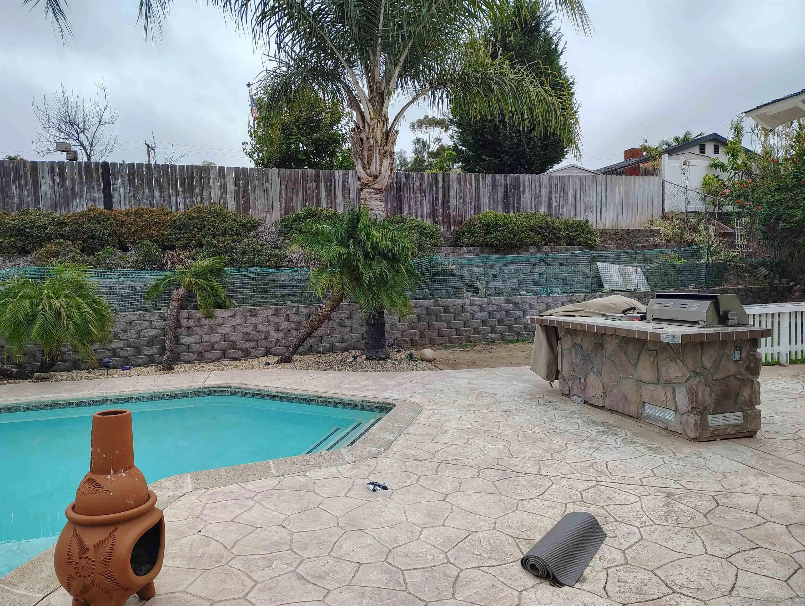 14155 Frame Road Poway, CA 92064 - Photo 2 of 4 a view of a backyard with plants