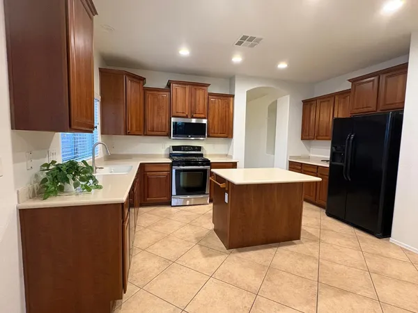 $2,300 | 18643 East Superstition Drive, Queen Creek, AZ 85142