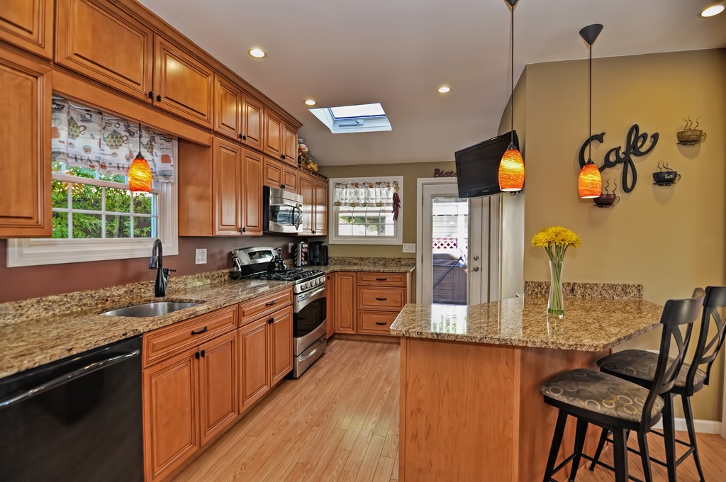 77 Rockingham Avenue Malden, MA 02148 - Photo 12 of 30 Gallery Image 12